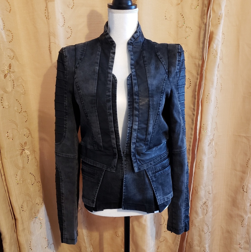 Denim blazer with Leather accent